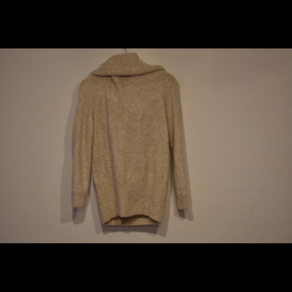 H&M cowl neck sweater - Picture 3 of 3